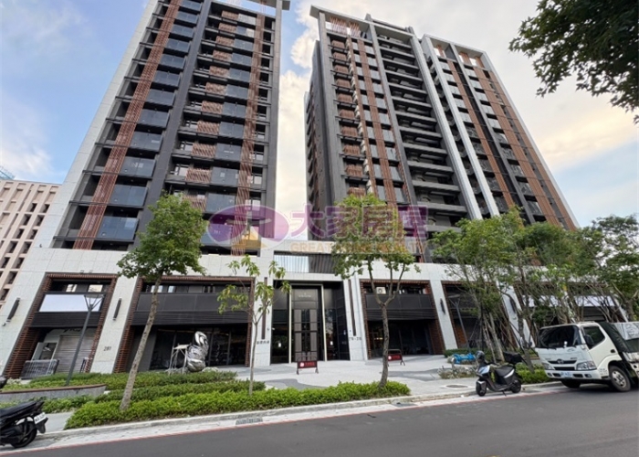出售🏠土城學士路│新潤青樺景觀三房車📌 0933-739959⭐李忠政大家房屋⭐