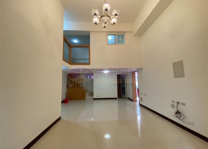 出售🏠土城裕民路│海山商圈精緻五房📌 0933-739959⭐李忠政大家房屋⭐