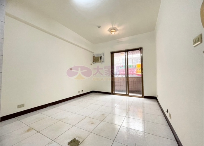 出售🏠土城區明峰街．新樂園套房📌 0933-739959⭐李忠政大家房屋⭐